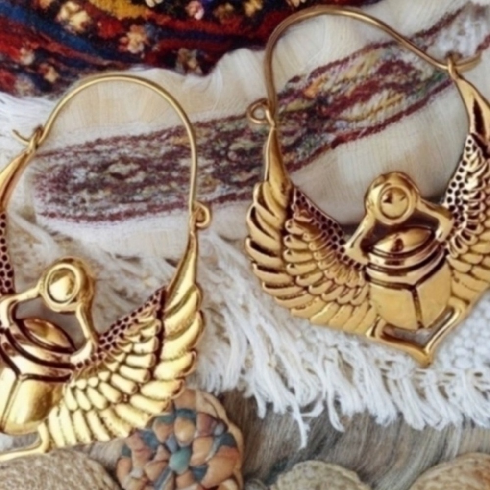 BOHEMIAN EGYPTIAN BEETLE EARRINGS - Picture 4 of 4